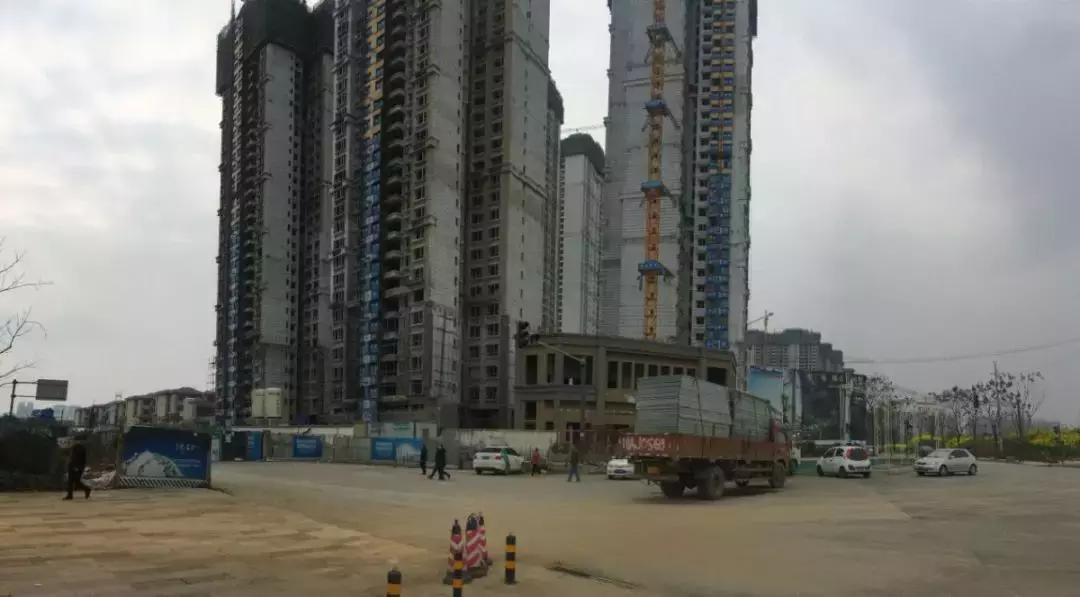 北湖，房价在2万边上磨皮擦痒