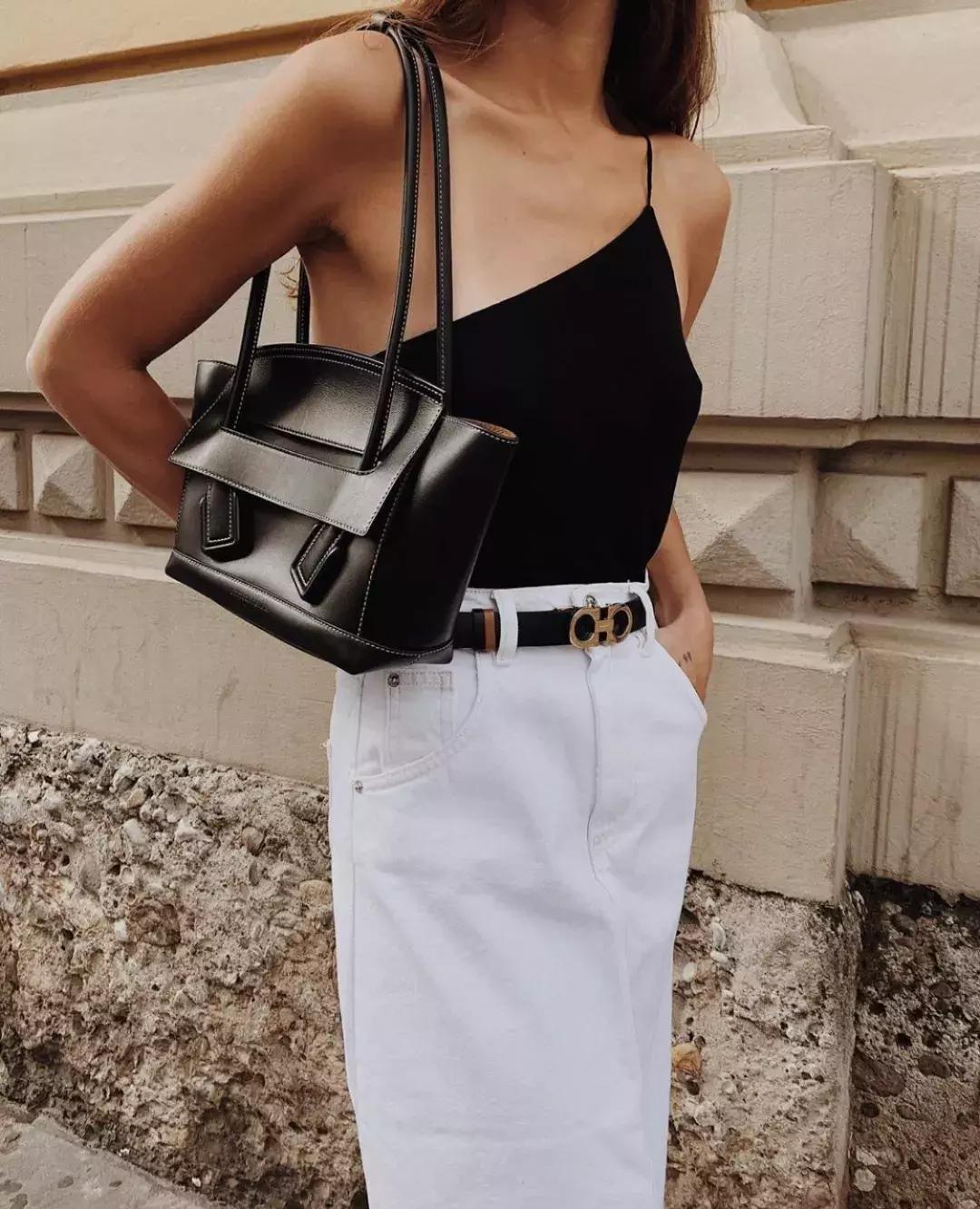 不建议买的10种衣服,哪些衣服应该买哪些不应该买