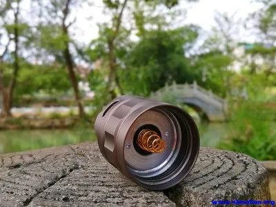 务实去华当行本色—wubenT105远射手电