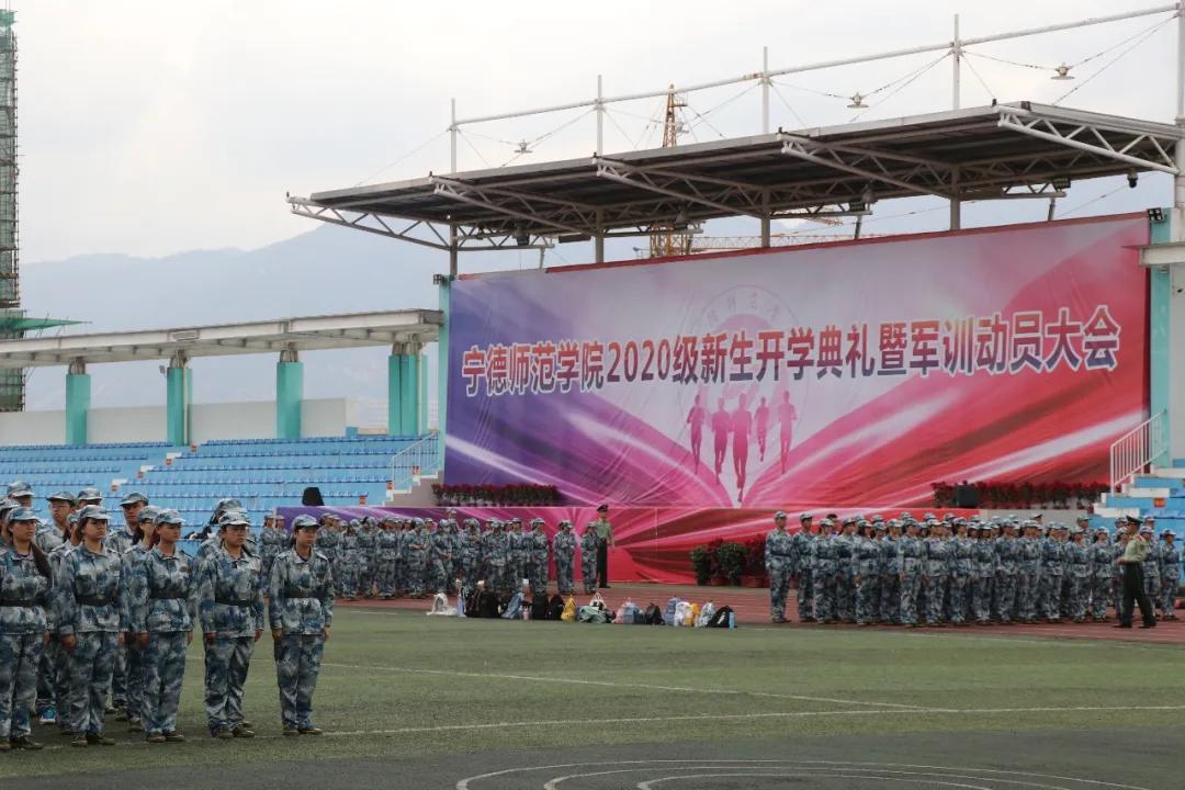 萌新军训攻略,新生必看最全军训保命指南