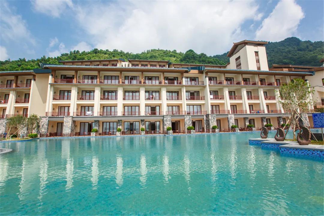 英德宝晶宫天鹅湖温泉酒店好玩吗,英德宝晶宫天鹅湖温泉酒店别墅