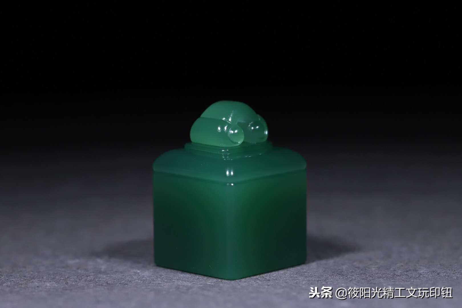 寿山石摆件价格及鉴别,如何鉴别寿山石的优劣