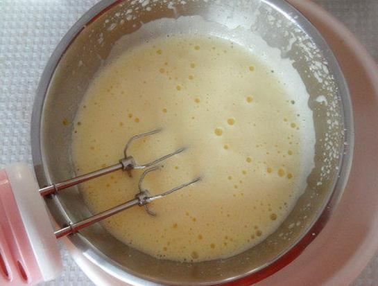 庄里日记无水蜂蜜小蛋糕,无水蜂蜜蛋糕怎样不粘盘