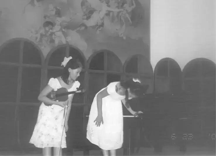 虎妈两个女儿进哈佛,两个女儿哈佛毕业