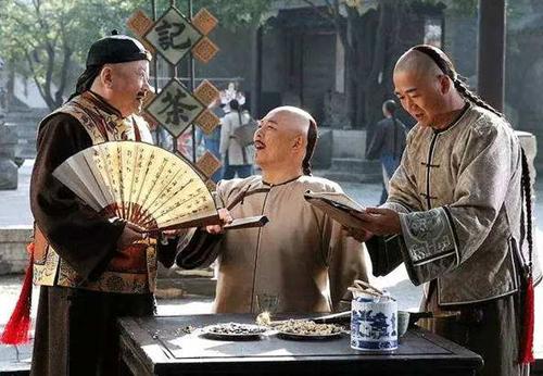 日本人出上联：本日飞机飞日本，中国网友对出下联，堪称典范