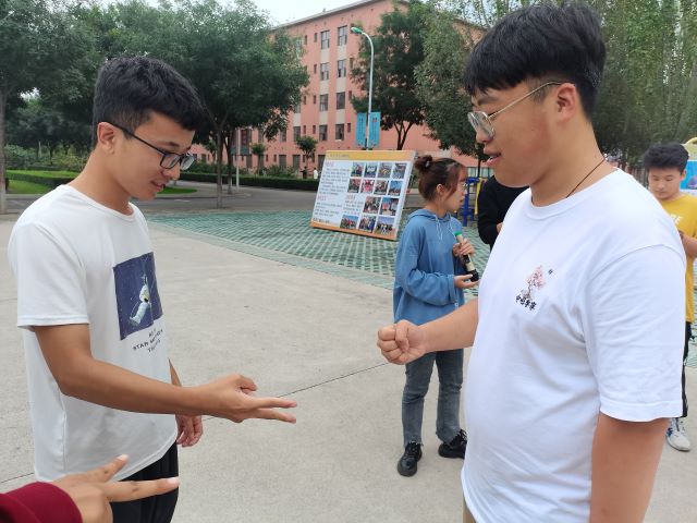 加强团队协作增强团队凝聚力,互相协作共同提高的团队精神