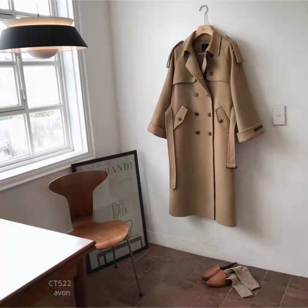 2018年韩国爆火的红蓝两边外套,韩国最新外套穿搭