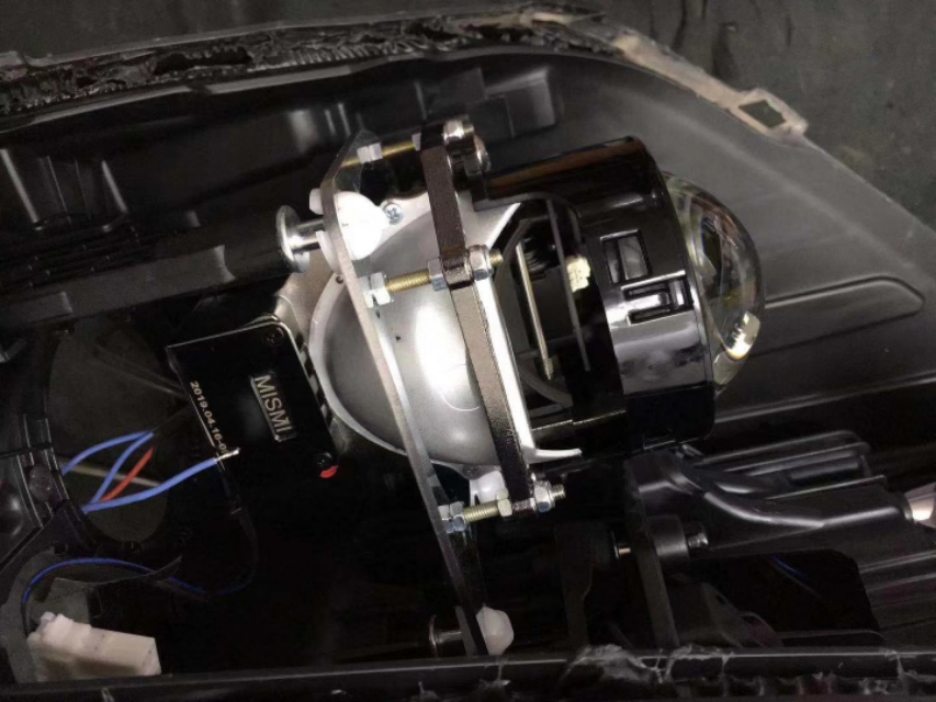 卤素灯不够亮换灯泡,原车卤素灯太暗怎么办