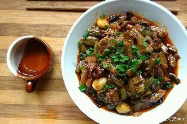 清新的花可以做什么菜,做菜点缀可食用的花