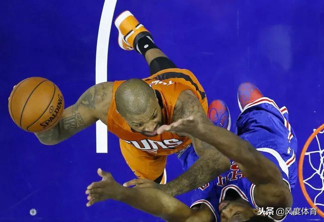 有了小黑红、小扣碎、小闪电系列高帮鞋就更容易成为“鞋王”吗？