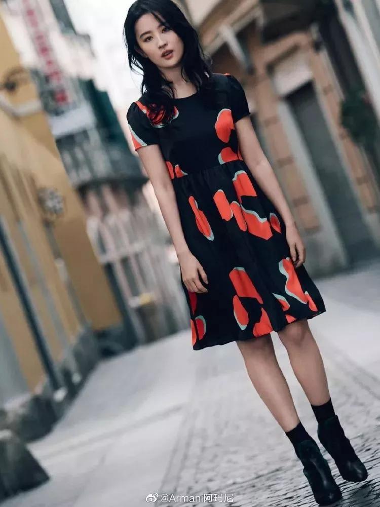 刘亦菲玫粉色口红,刘亦菲喜欢的口红色