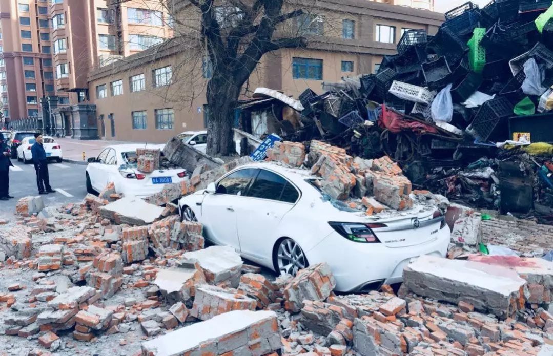 墙上加墙家败人亡是什么意思,墙加墙家败人亡的意思