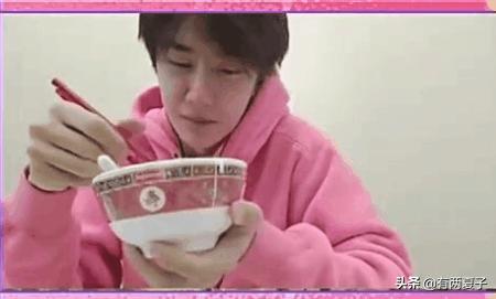 马应龙口红是与谁联名的,马应龙卖口红是什么梗