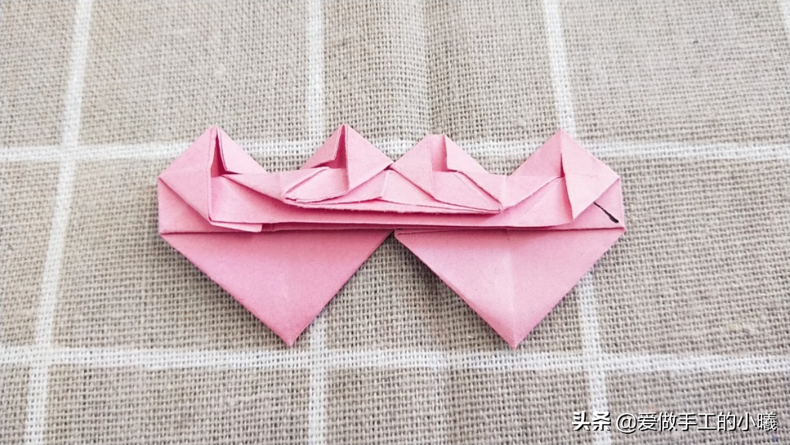 教你用1张纸折出心心相印，简单又漂亮，送给喜欢的Ta