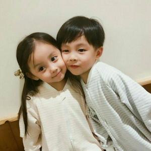 双胞胎取名字大全好听,成字辈双胞胎取什么名