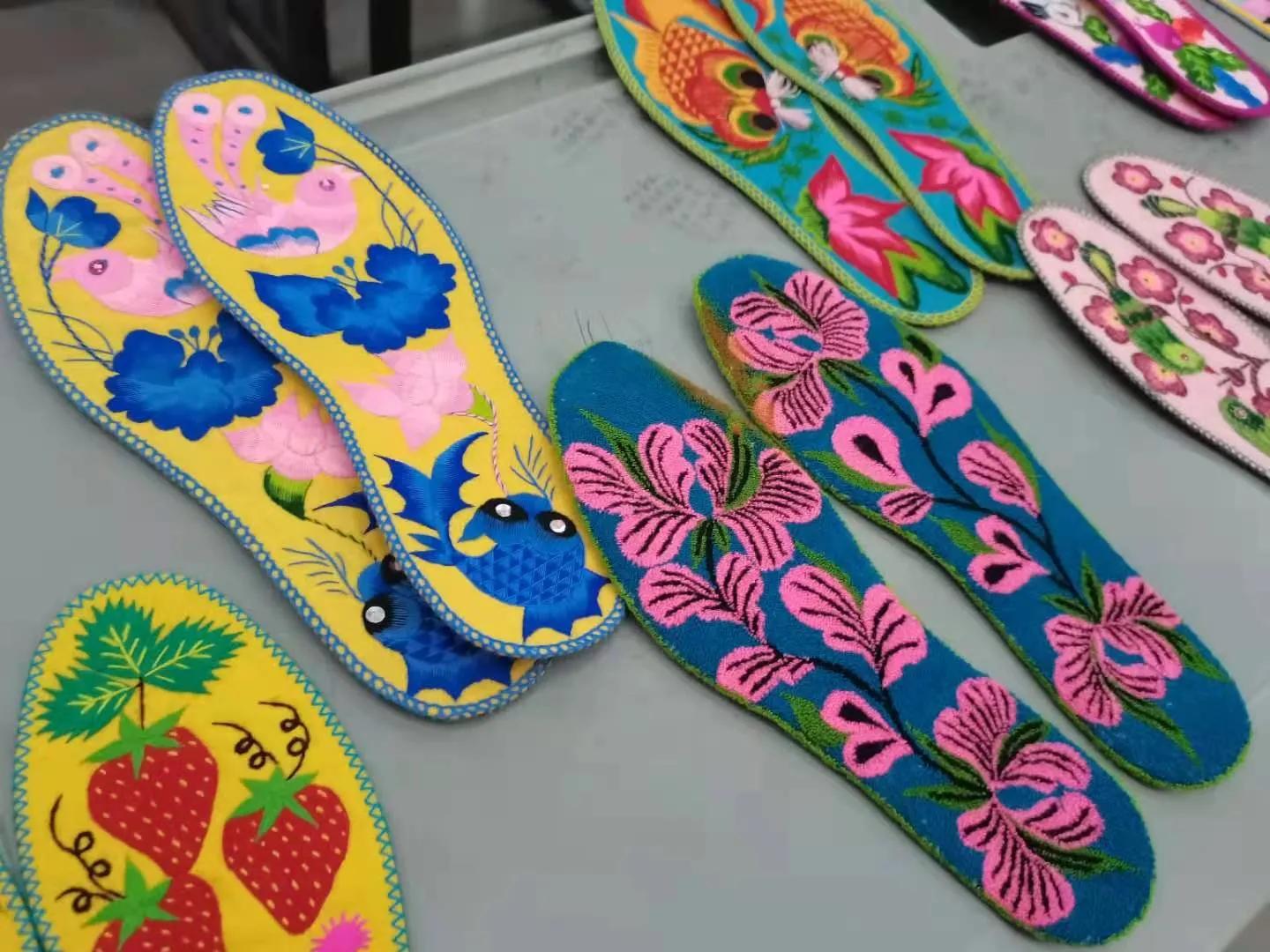 少数民族服装与服饰传承,儿童传统服饰