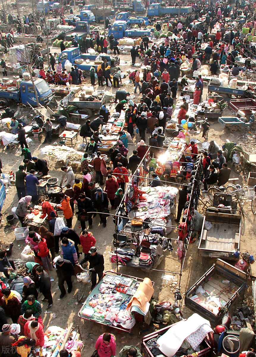 80后农民做服务行业发家致富案例,在农村打工挣钱有什么好的出路