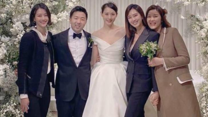 韩国明星女友怀孕,韩流女主生孩子