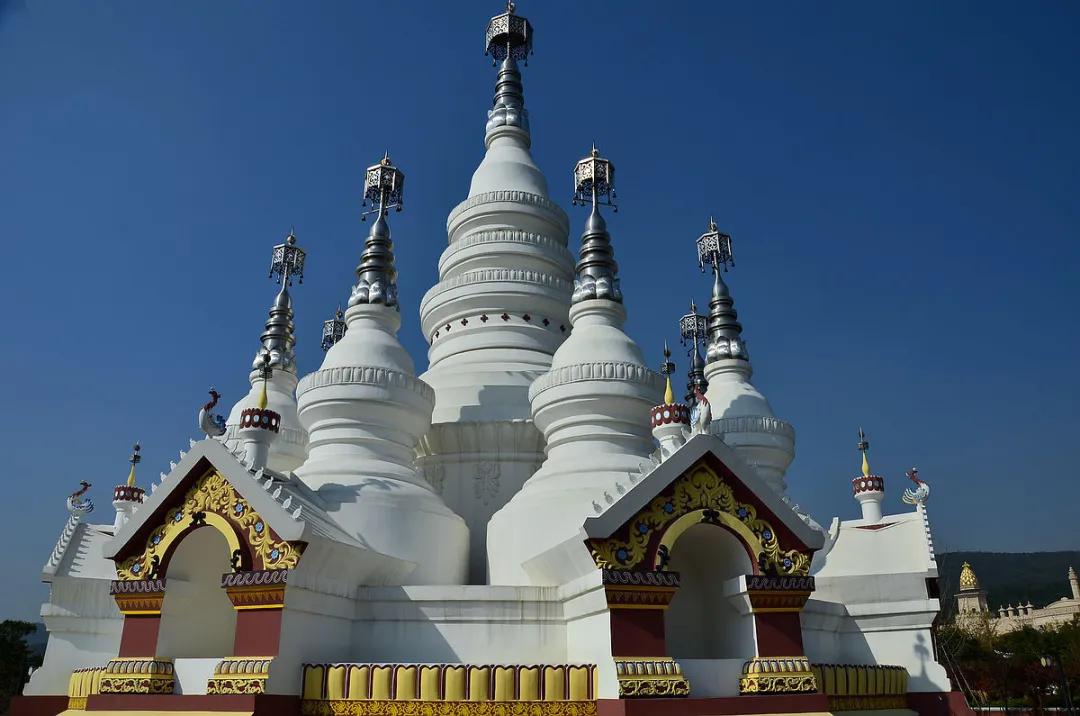 一起来了解傣族文化知识吧,一起来谈谈我们傣族的佛塔文化