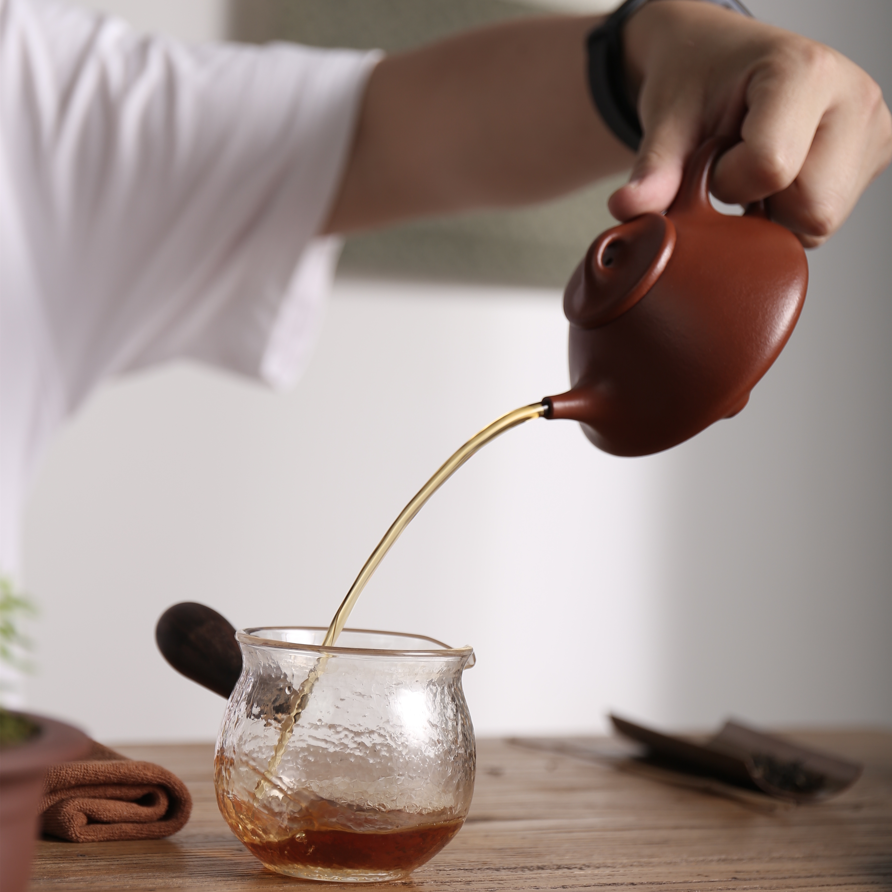 如何鉴别紫砂壶泥料优劣,正确认识紫砂瑕疵