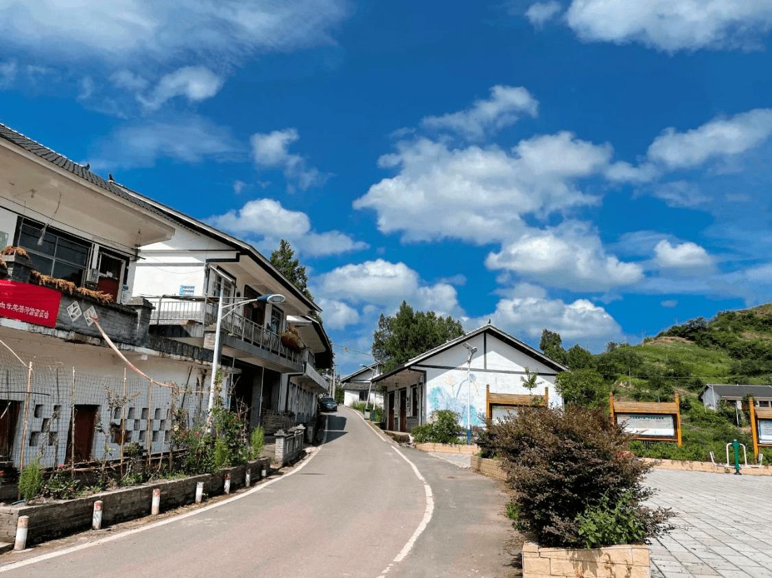 贵州遵义一个小山村,贵州遵义的一座小山村