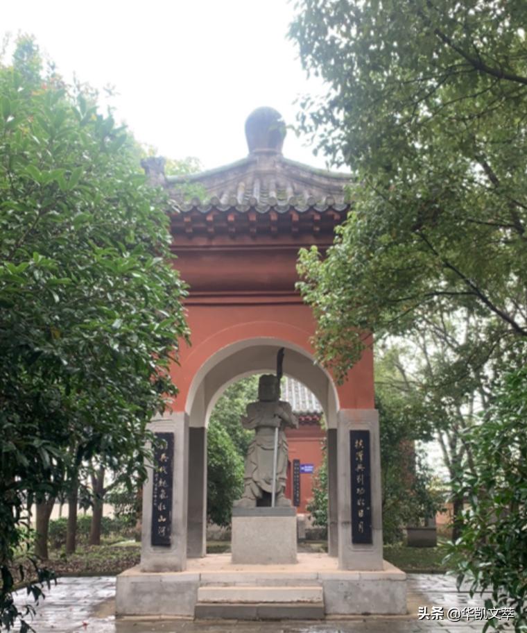 麦城关羽有什么说法,麦城中的关羽