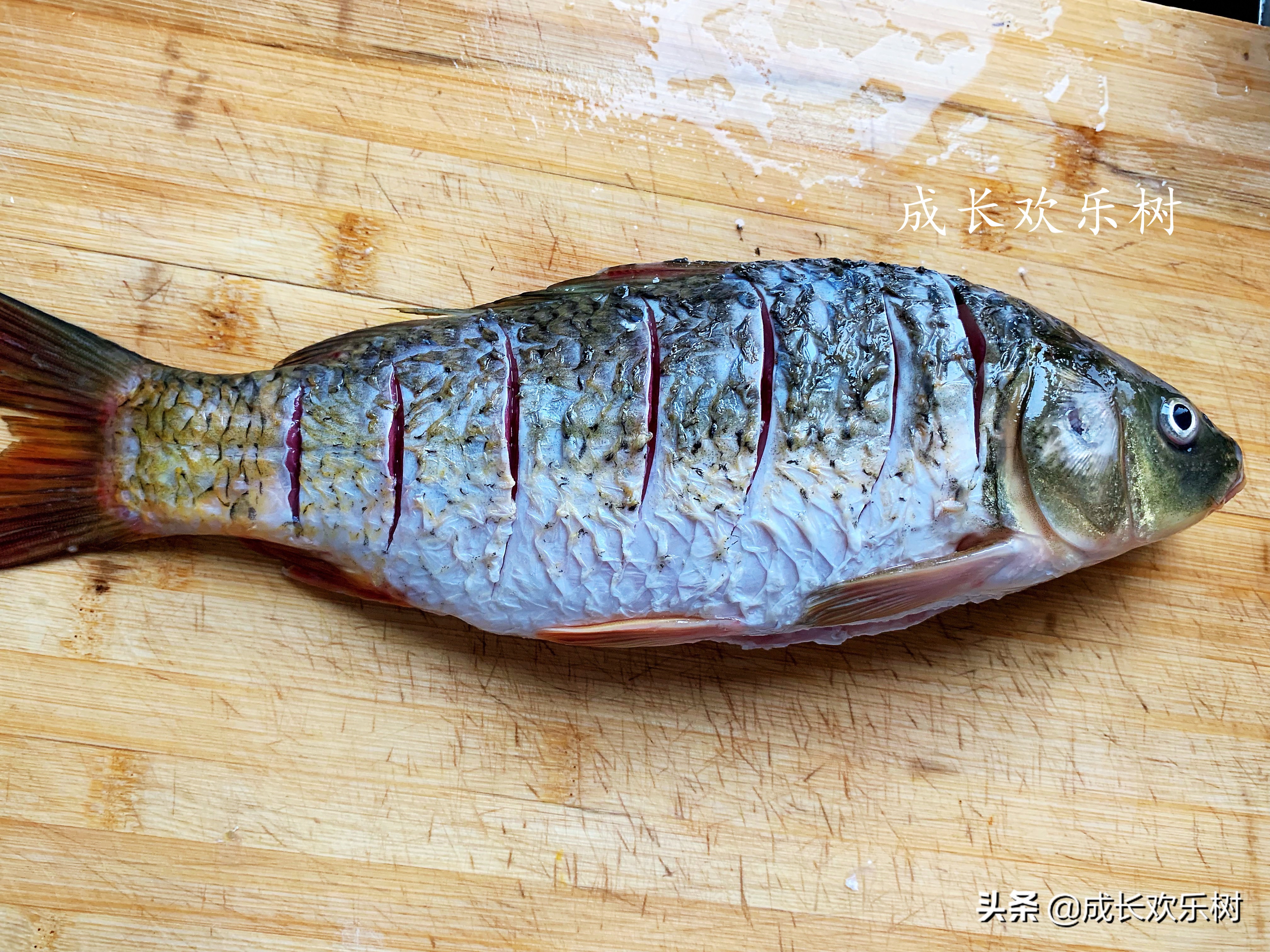 鲫鱼鱼腥味太重怎么处理,鲫鱼腥味怎么去除