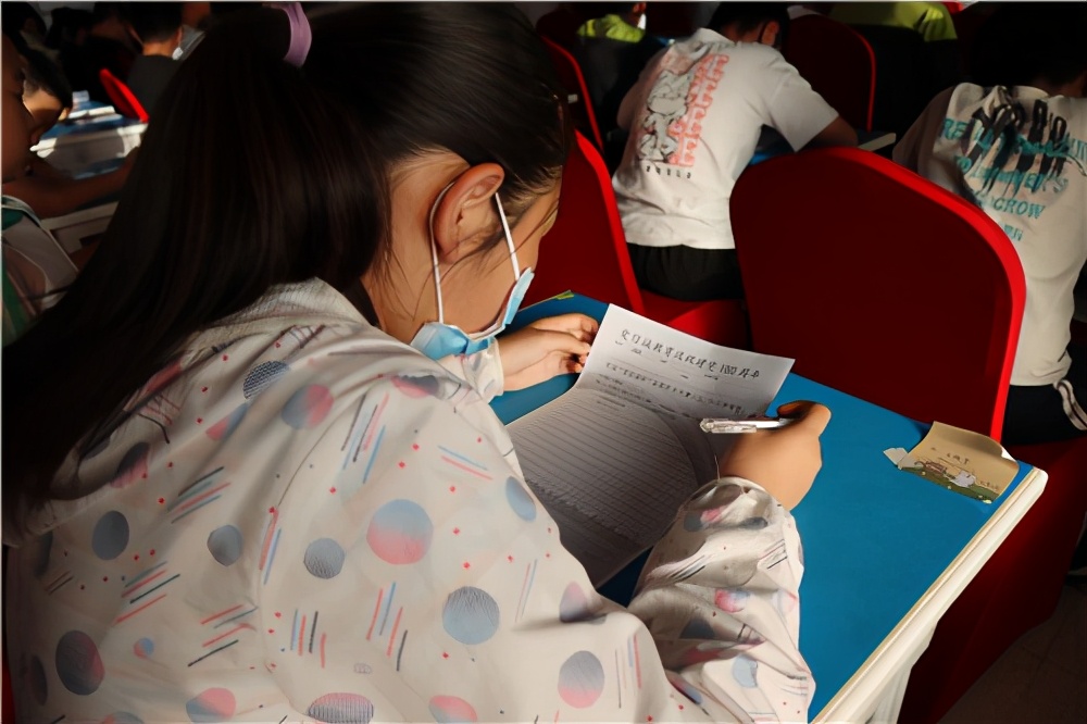 河北滦州首届“爱信诚杯”金笔作文大赛圆满结束