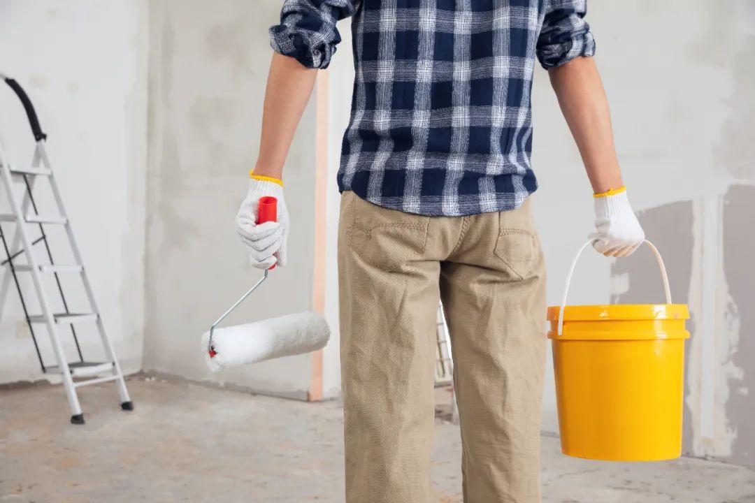 邻居砸承重墙到哪举报,邻居装修把我家砸了怎么办