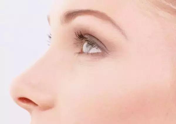 脸上反反复复长痘怎么调理,脸上一年都长痘的原因和解决方法