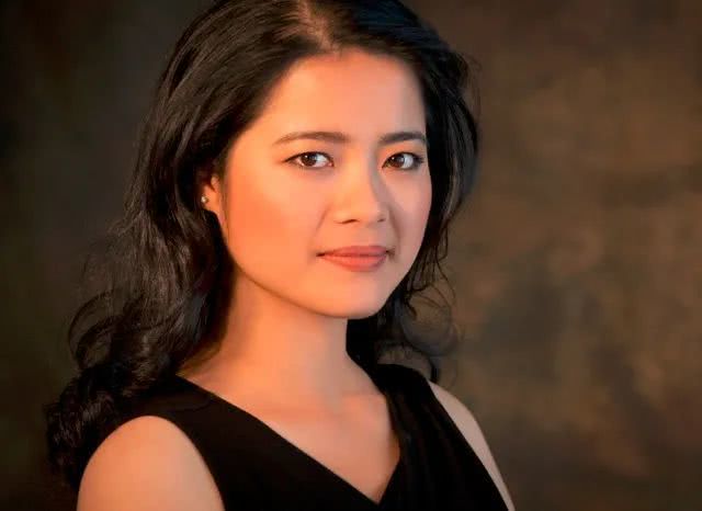 年轻一代的女性,不是缺乏技术,而是不敢骄傲