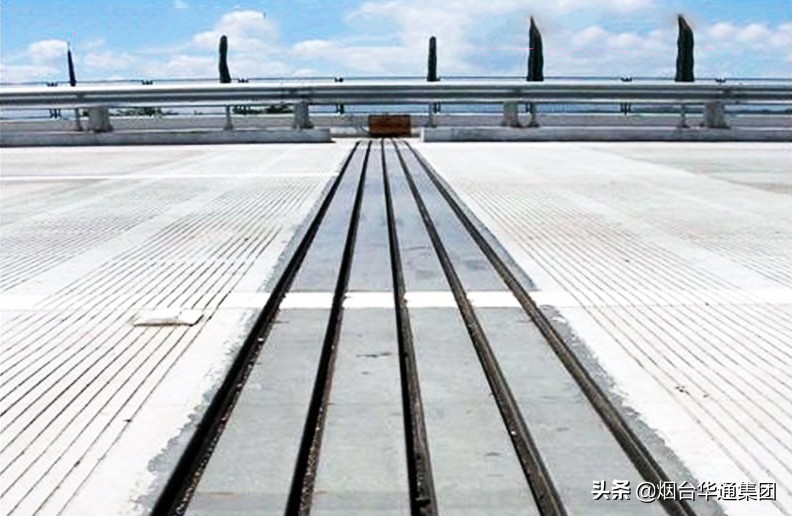 桥梁伸缩缝专用新型自流平密封胶,桥梁伸缩缝灌缝胶施工流程