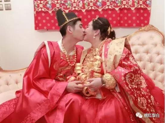 曾跟AB是“嫩模小姐妹”，如今嫁豪门接好戏，口碑甩姐妹几条街