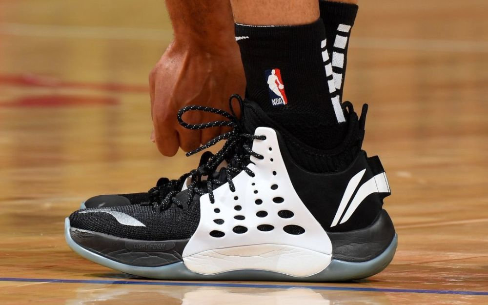 李宁冒牌货在哪里拿,李宁有人做山寨货吗