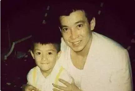 13年前，那个帮陈冠希修电脑，曝光1400张照片的维修员，现状如何