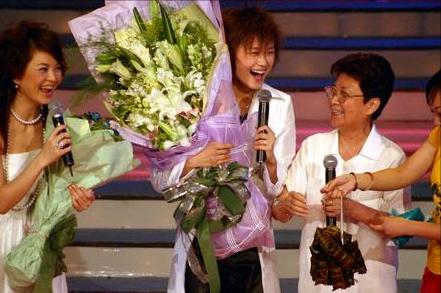 李宇春的成名经历,李宇春的辛酸历程