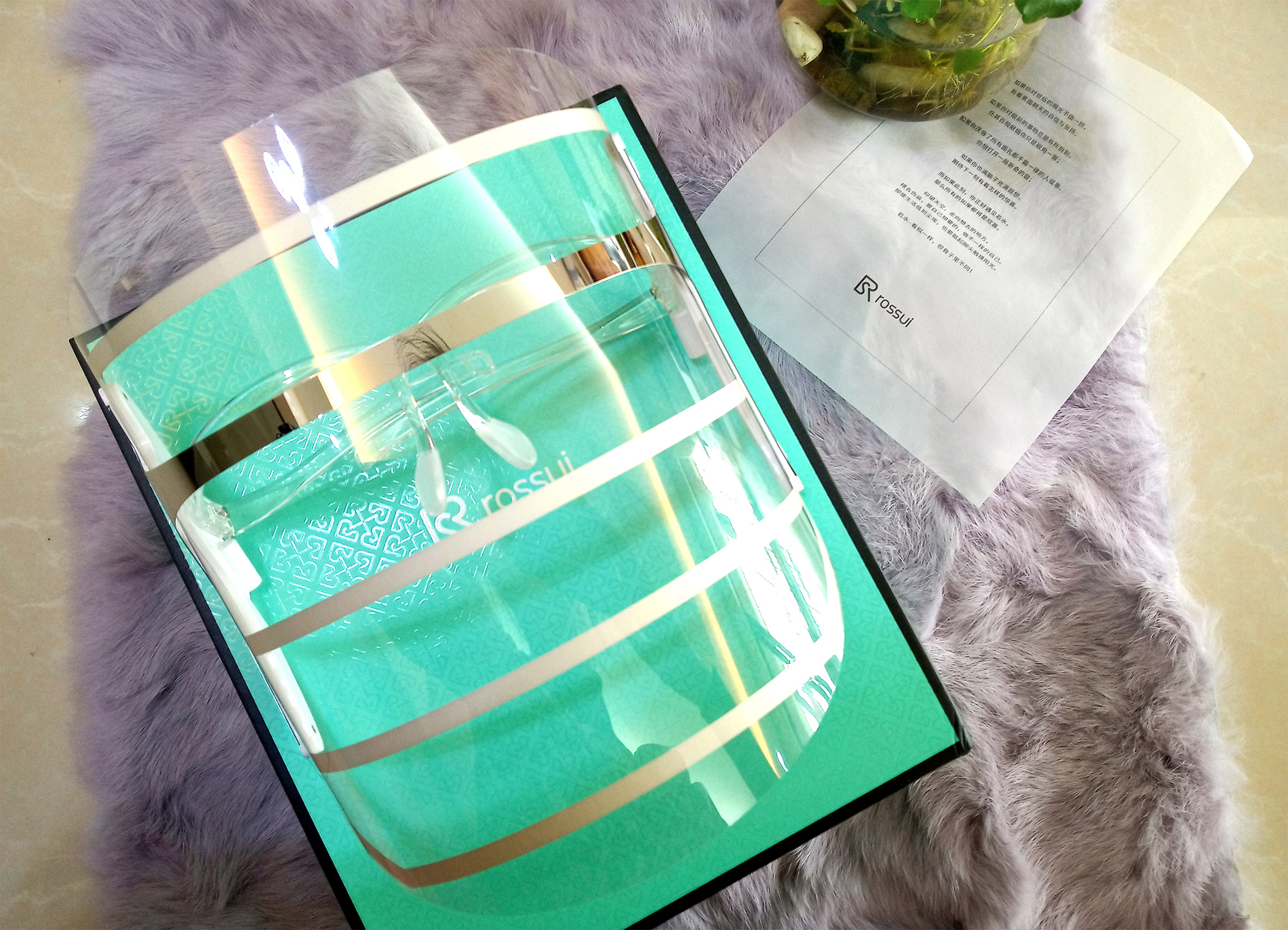 石墨烯美容黑科技,拥有了它,美了全家——若水石墨烯轻颜嫩肤仪