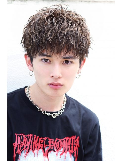 男生卷发造型中短卷,男生卷发造型中长发圆脸