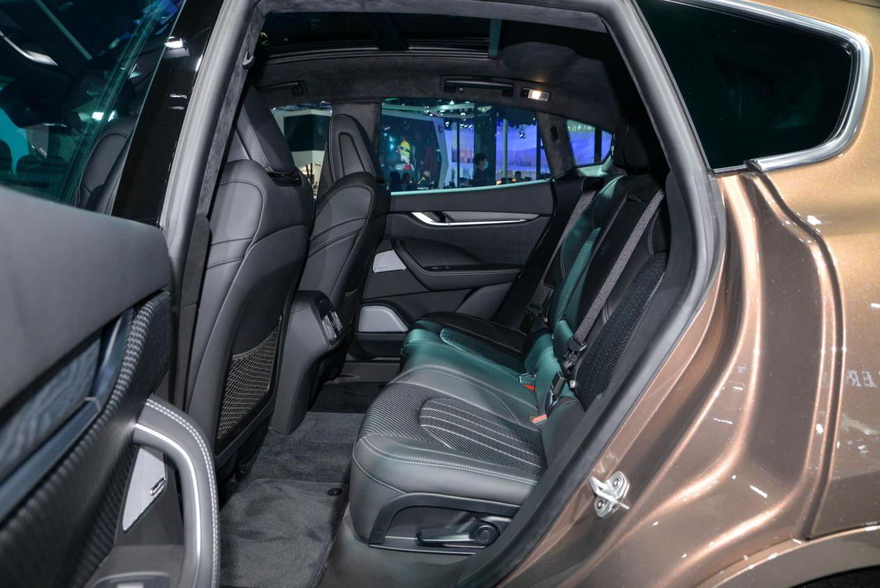 玛莎拉蒂levante2016款3.0ts标准型,玛莎拉蒂levante推出限量版