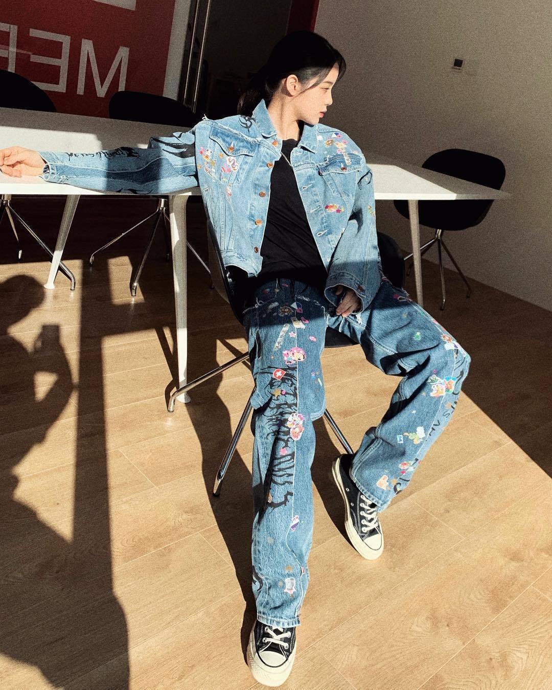 上至明星，下到素人，宁可撞鞋也要穿的匡威究竟有什么魔力？