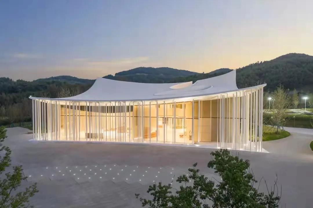 阿朵小镇风光无限,走进阿朵小镇