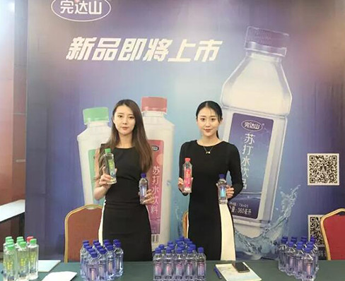 青岛啤酒进军矿泉水,青岛啤酒市场竞争分析