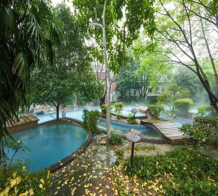 川西泡温泉看雪景,川西自驾游玩2天2夜加温泉12月份