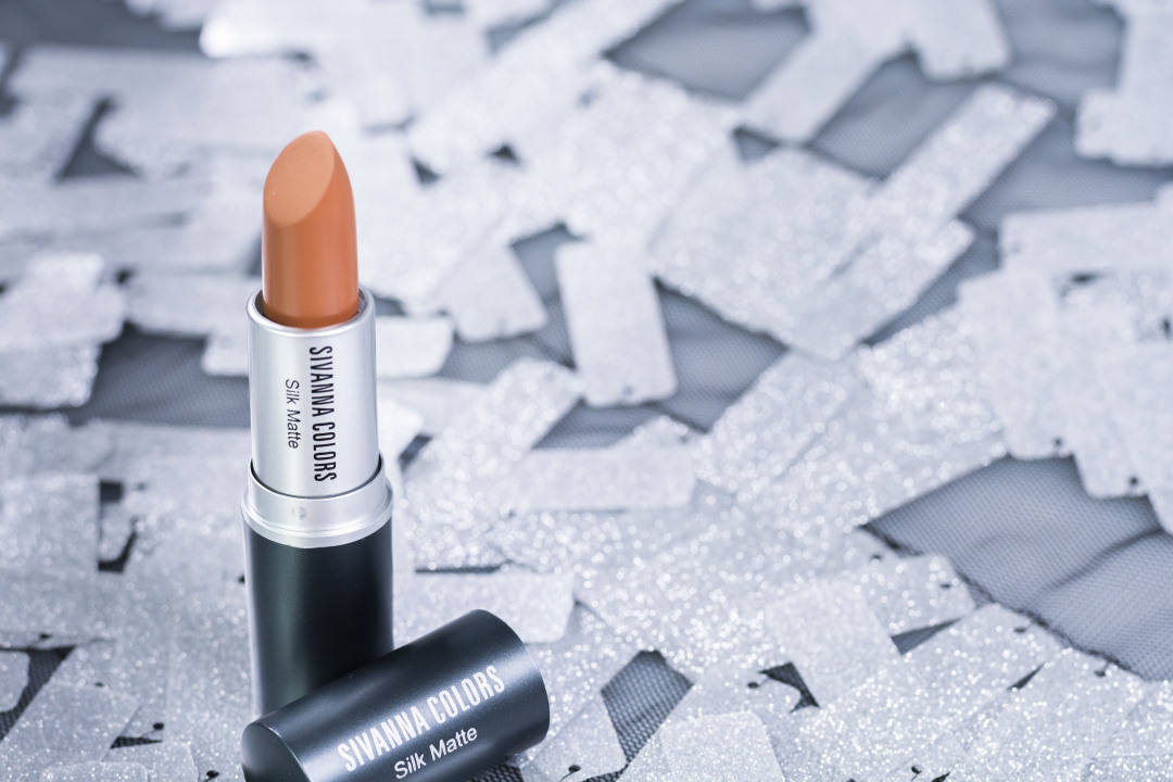 mac39.9口红礼盒一只,适合深唇的mac口红