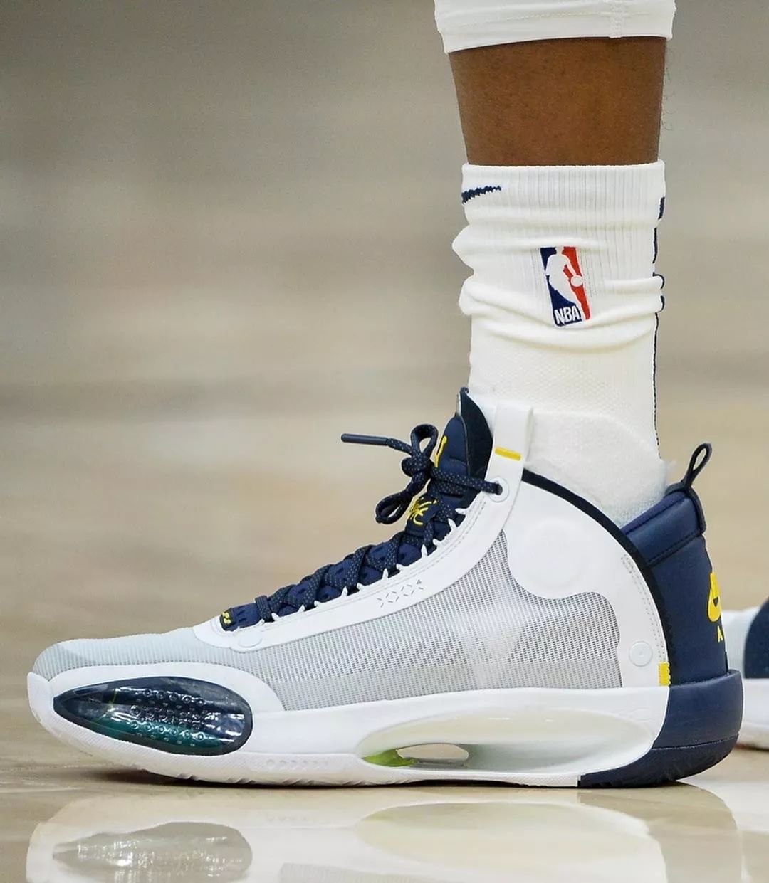 NBA球员上脚：海沃德穿安踏签名鞋，拉塞尔的李宁球鞋很帅