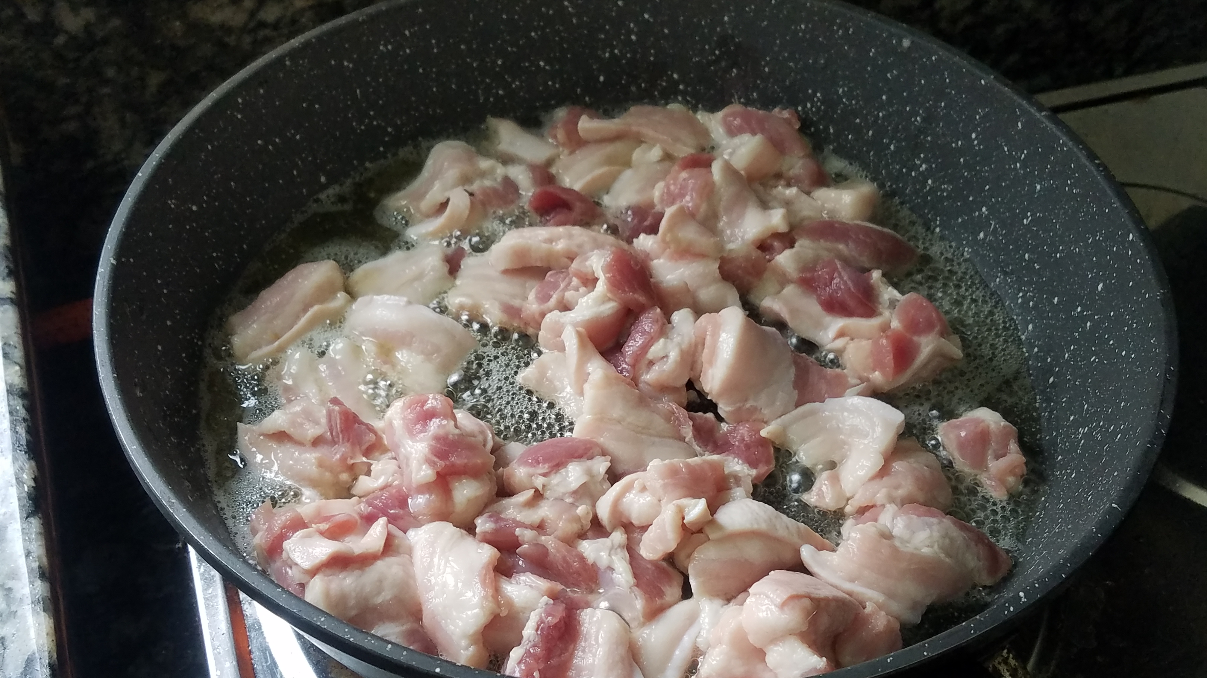 五花肉焖鱼干的做法,豆豉焖鱼五花肉的做法