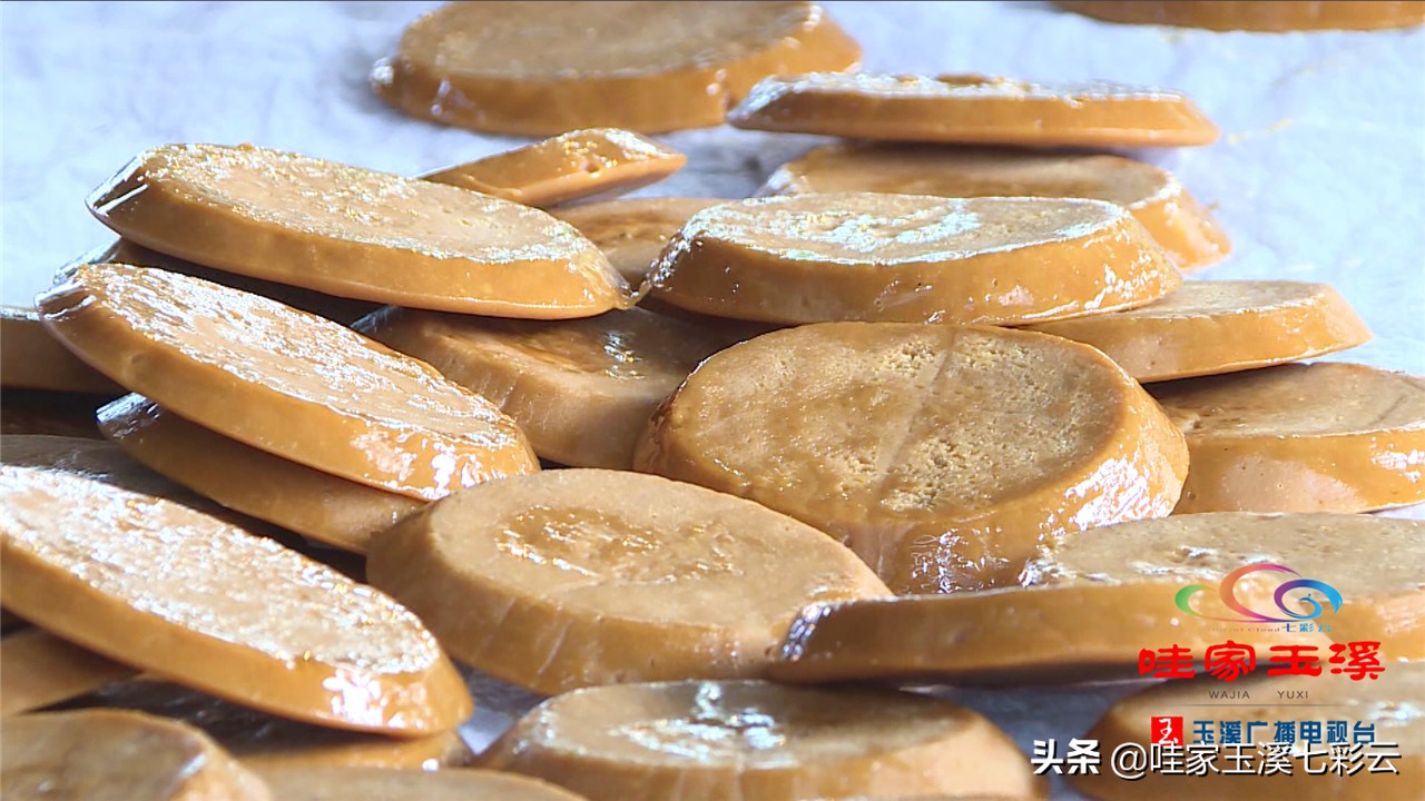 云南纯甘蔗手工熬制古法红糖,云南红糖正宗古法酿造