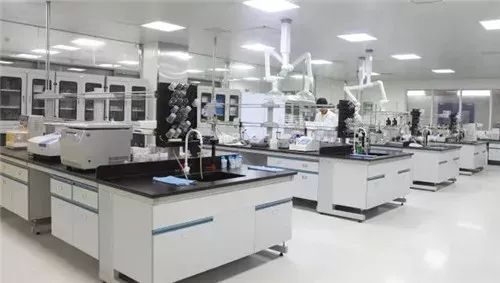 隆力奇算不算一线品牌,隆力奇有多少个系列