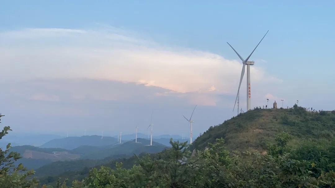 闲居莲花开，坐望神仙岭，长沙半小时可达，去过几日田园诗意时光