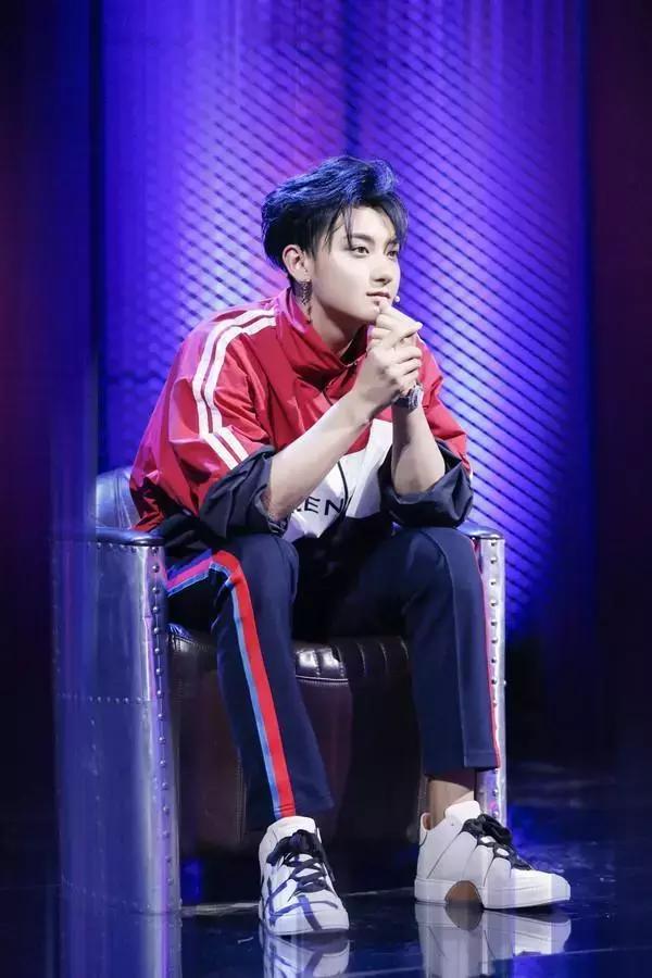 XXOO已经过时了,直男们现在最爱的是XXX!